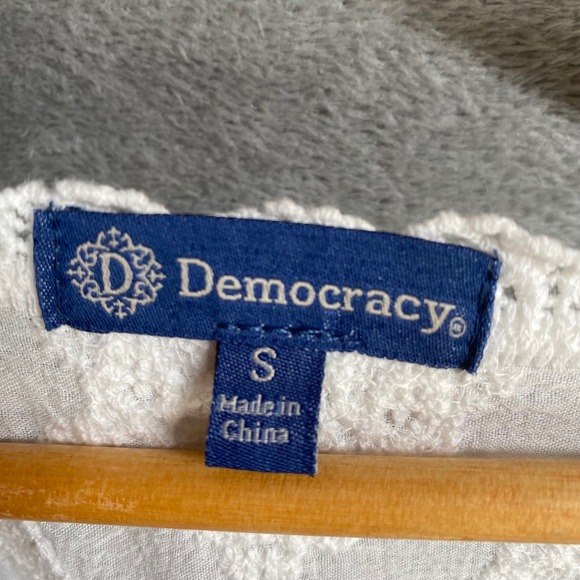 Democracy White Lace Tiered Bell Sleeve Peasant Top Blouse Shirt Size S Boho - Picture 4 of 7